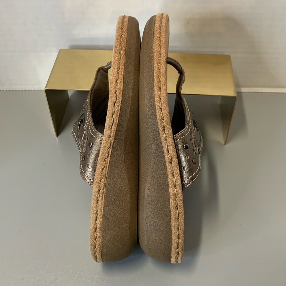 Clarks Leather Uppers Copper Studded Sandals size 6.5 - Picture 5 of 12